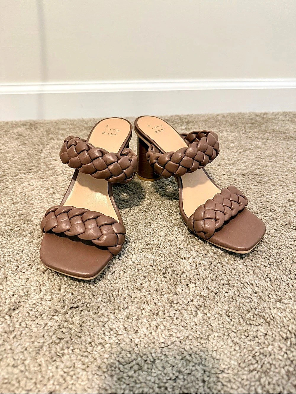 A New Day Basil Mule Heels Brown Braided US 6.5